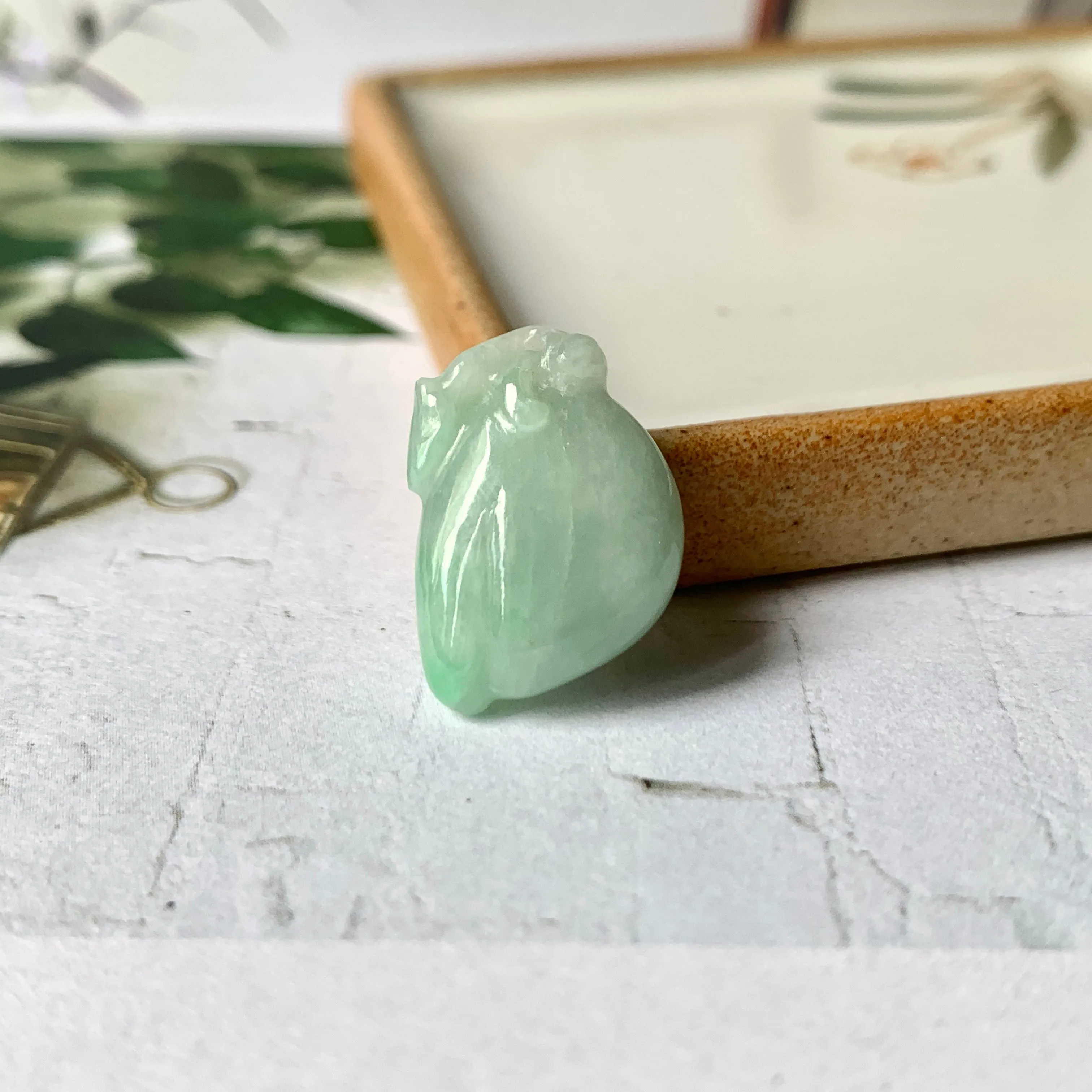 A-Grade Moss On Snow Jadeite Peach Pendant No.172275