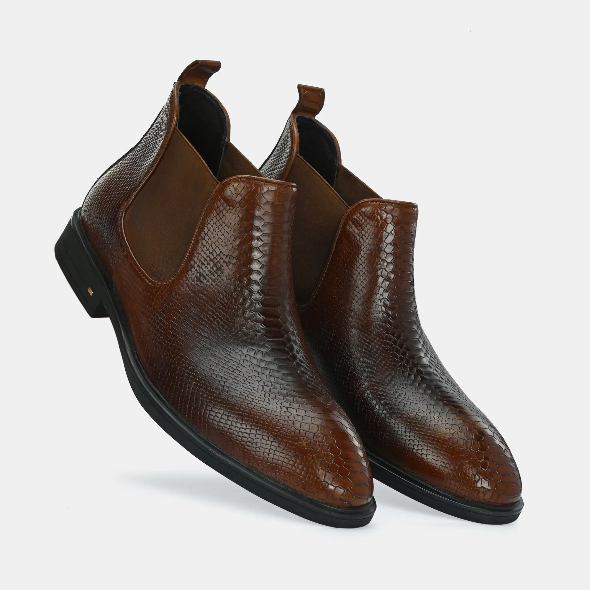 Granada Chelsea Boots by Lafattio