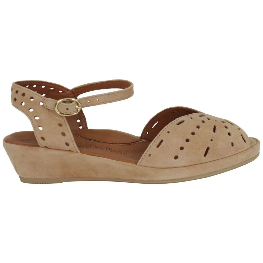 L'Amour Des Pieds Women's Brenn Cognac Suede