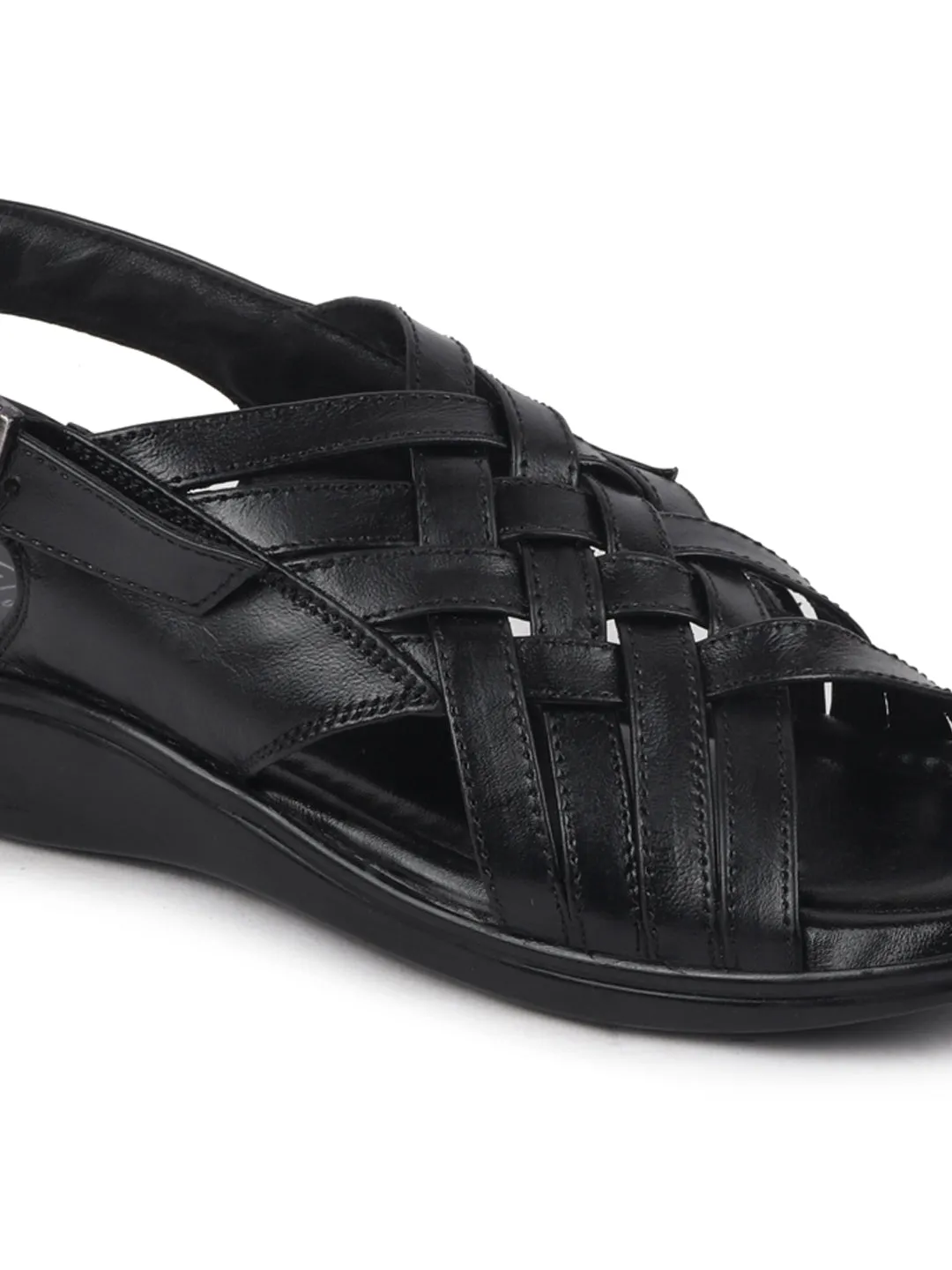 Men Black Buckle Criss Cross Strap Leather Sandals