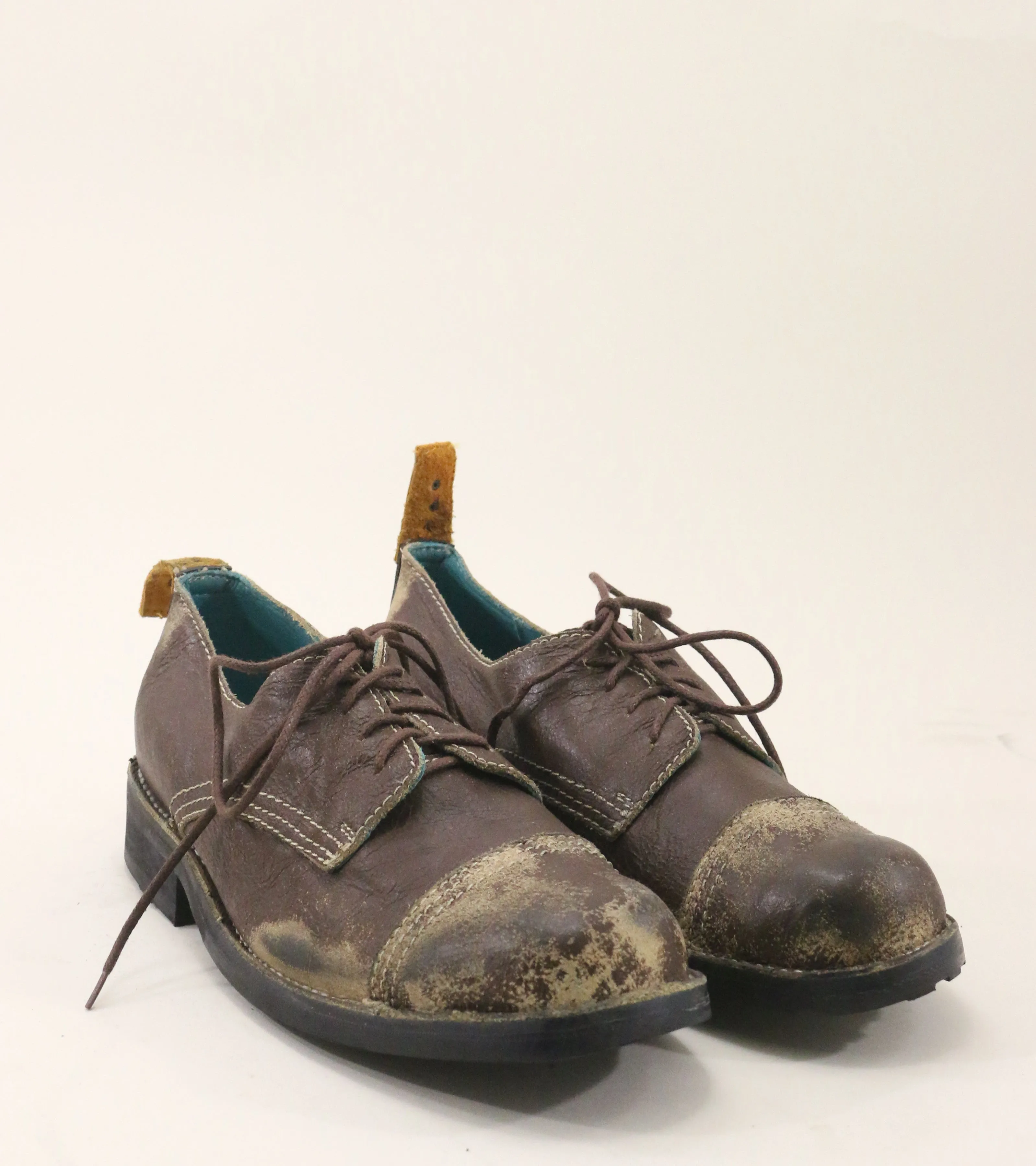 signal toe-cap shoes brown distressed sz 9